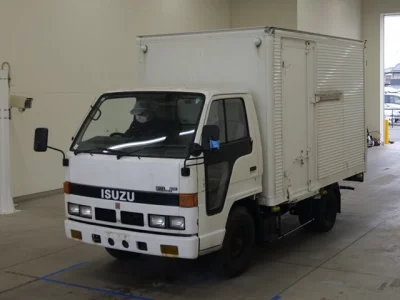 Isuzu ELF  с аукциона в Японии