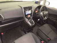 Toyota RACTIS лот № 65203 оценка 4  с аукциона в Японии 3