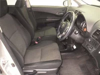 Toyota RACTIS лот № 65203 оценка 4  с аукциона в Японии 4