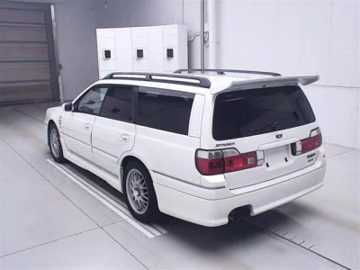 Nissan STAGEA