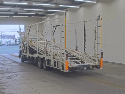 Isuzu FORWARD  с аукциона в Японии