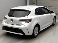 Toyota COROLLA SPORT лот № 578 оценка 4  с аукциона в Японии 1