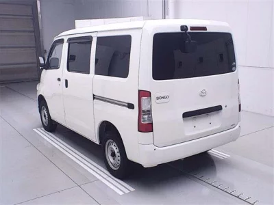 Mazda BONGO VAN  с аукциона в Японии