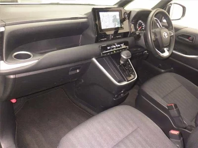 Toyota VOXY  с аукциона в Японии