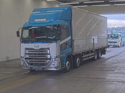 Nissan QUON  с аукциона в Японии