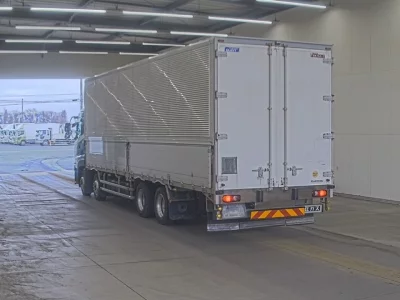 Nissan QUON  с аукциона в Японии