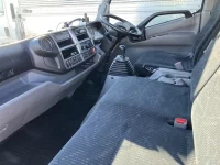 Toyota DYNA лот № 15043 оценка 3  с аукциона в Японии 4