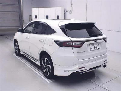 Toyota HARRIER  с аукциона в Японии