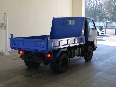 Isuzu ELF  с аукциона в Японии