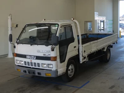 Isuzu ELF  с аукциона в Японии