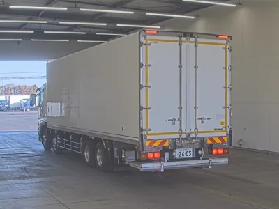 Mitsubishi SUPER GREAT  с аукциона в Японии