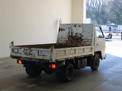 Isuzu ELF  с аукциона в Японии