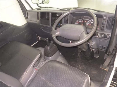 Mazda TITAN  с аукциона в Японии