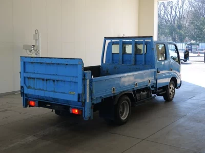 Toyota DYNA  с аукциона в Японии