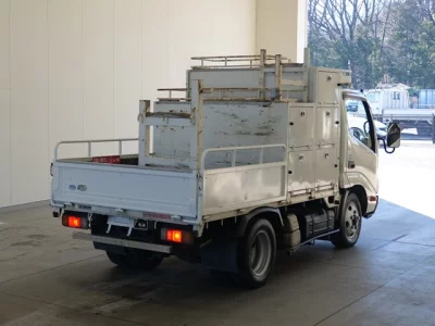 Hino DUTRO  с аукциона в Японии