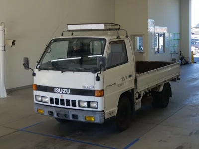 Isuzu ELF  с аукциона в Японии