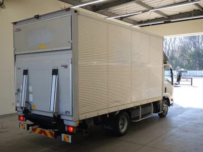 Isuzu ELF  с аукциона в Японии