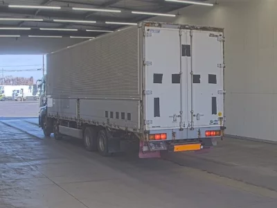 Nissan QUON  с аукциона в Японии