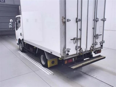 Nissan ATLAS  с аукциона в Японии