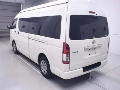 Toyota HIACE VAN  с аукциона в Японии