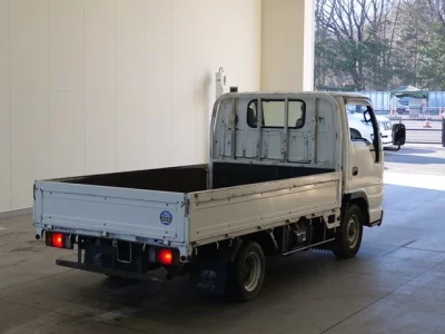 Isuzu ELF  с аукциона в Японии