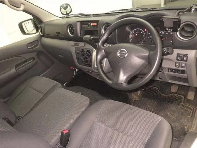 Nissan CARAVAN VAN  с аукциона в Японии