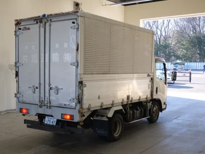 Isuzu ELF  с аукциона в Японии