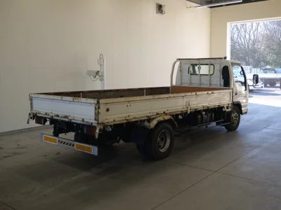 Isuzu ELF  с аукциона в Японии
