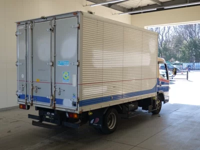 Mitsubishi CANTER  с аукциона в Японии