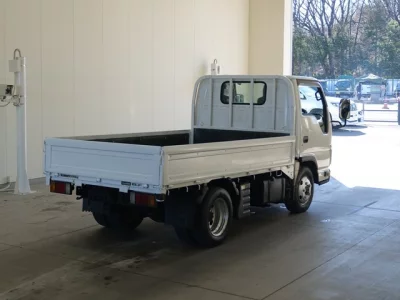 Isuzu ELF  с аукциона в Японии