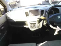 Suzuki WAGON R лот № 3001 оценка R  с аукциона в Японии 7