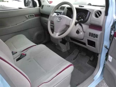 Toyota PIXIS SPACE