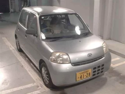 Daihatsu Esse