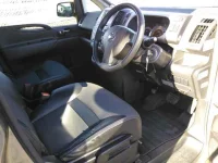Nissan SERENA лот № 3037 оценка 3.5  с аукциона в Японии 2