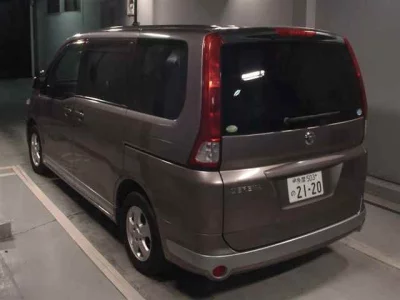 Nissan SERENA  с аукциона в Японии