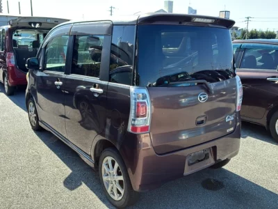 Daihatsu TANTO EXE