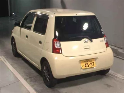 Daihatsu Esse