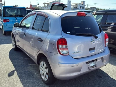 Nissan MARCH  с аукциона в Японии