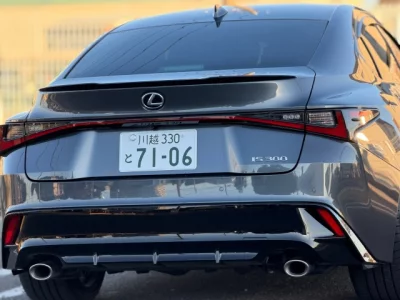 Lexus IS