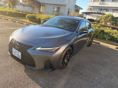Lexus IS