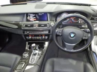 BMW 5-Series лот № 10018 оценка 4.5  с аукциона в Японии 4