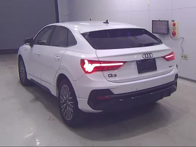 Audi Q3  с аукциона в Японии