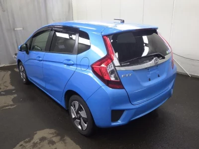 Honda FIT  с аукциона в Японии