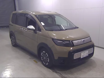 Honda FREED  с аукциона в Японии