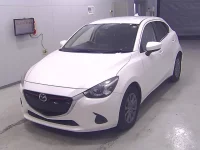 Mazda DEMIO лот № 10048 оценка R  с аукциона в Японии 1