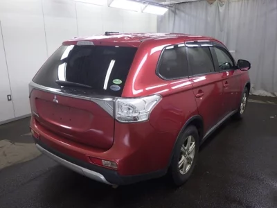 Mitsubishi OUTLANDER  с аукциона в Японии