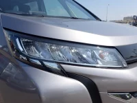 Toyota NOAH лот № 11050 оценка 4  с аукциона в Японии 6
