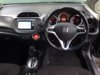 Honda FIT лот № 26072 оценка 3  с аукциона в Японии 4
