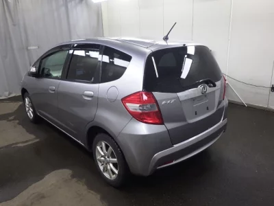 Honda FIT  с аукциона в Японии