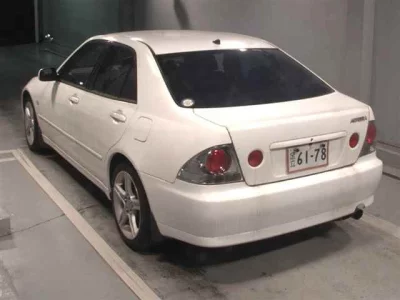 Toyota ALTEZZA  с аукциона в Японии